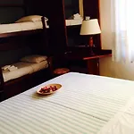Pina فندق سينِغاليا