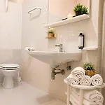 Hotel Pina - Vicino Al Mare Con Giardino E Parcheggio Senigallia