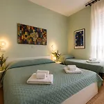 Hotel Pina - Vicino Al Mare Con Giardino E Parcheggio Senigallia
