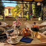 Hotel Pina - Vicino Al Mare Con Giardino E Parcheggio 3*