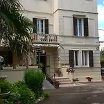 Hotel Pina 3*