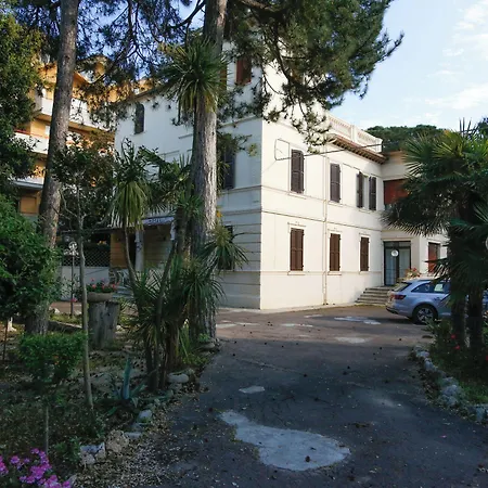 Otel Pina Senigallia