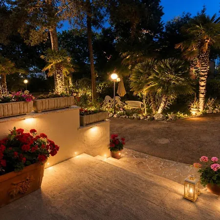 Hotel Pina 3*