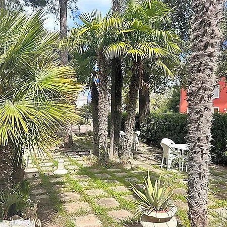 Pina - Vicino Al Mare Con Giardino E Parcheggio
