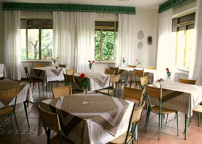 Hotel Pina 3*